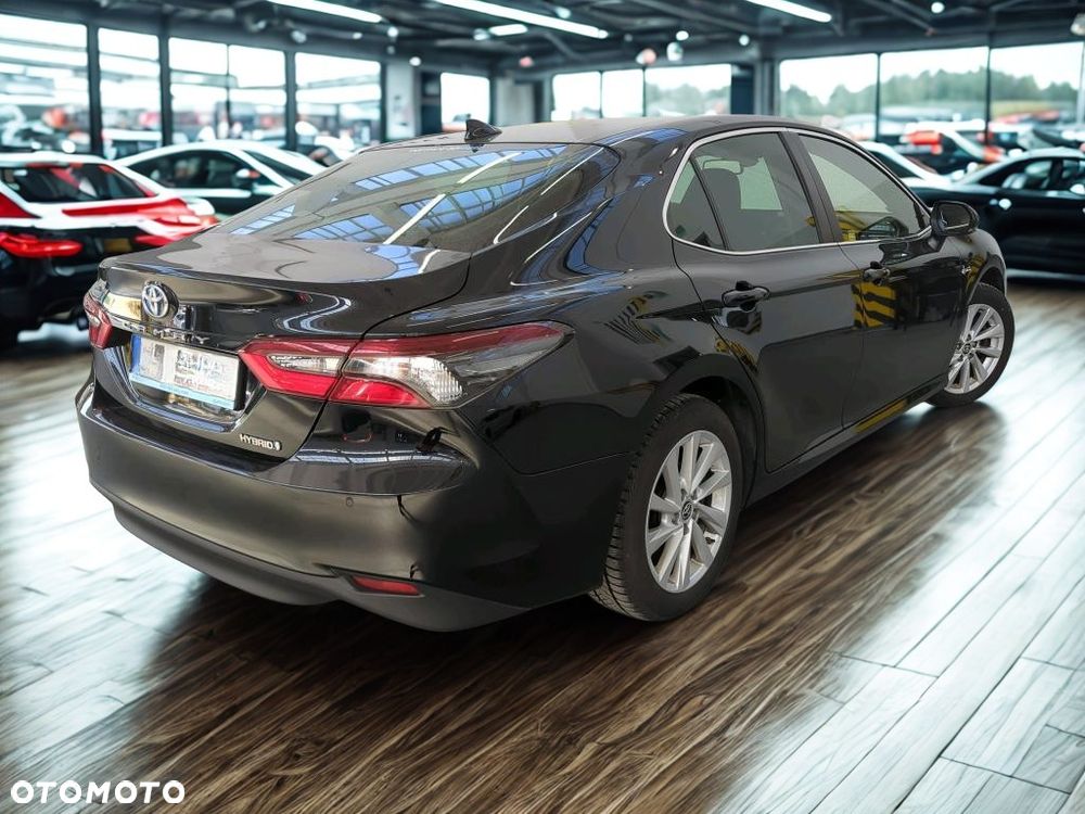 Toyota Camry 2.5 Hybrid Comfort CVT - 2