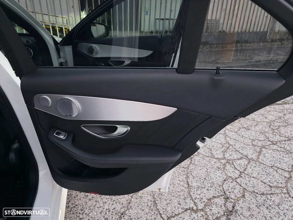 Mercedes-Benz C 220 d AMG Line - 33