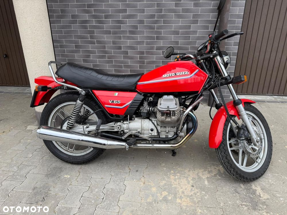 Moto Guzzi V7 - 2