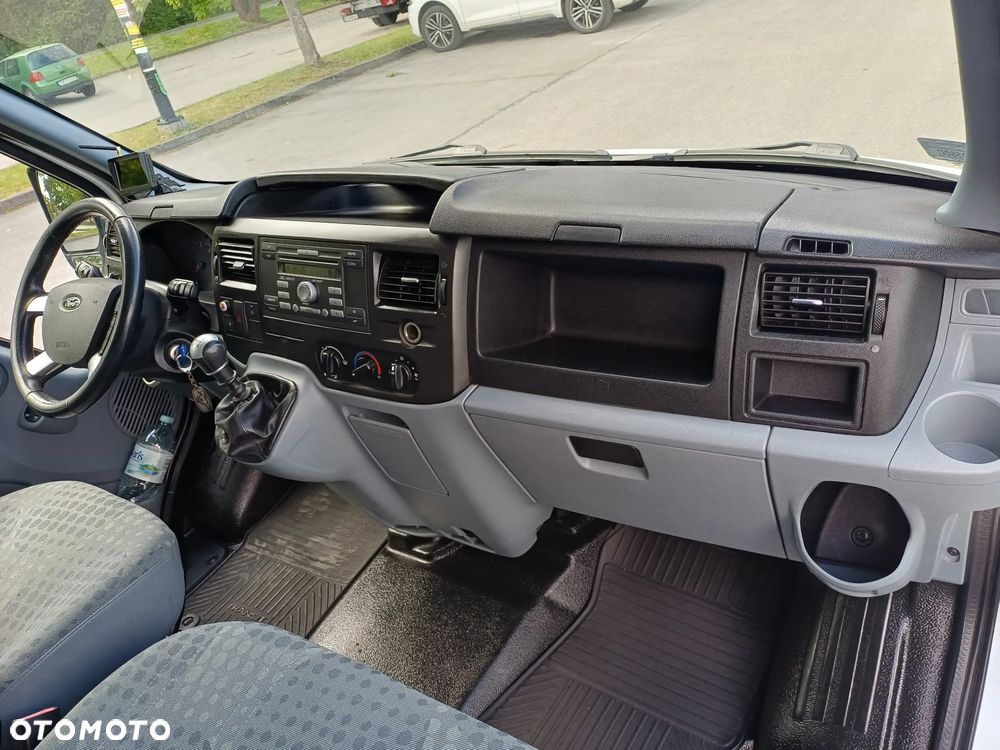 Ford Transit - 27