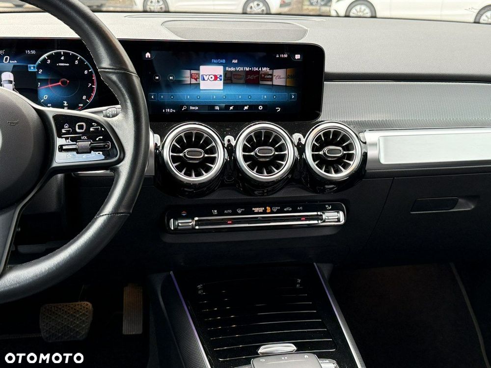 Mercedes-Benz GLB 200 7G-DCT - 27