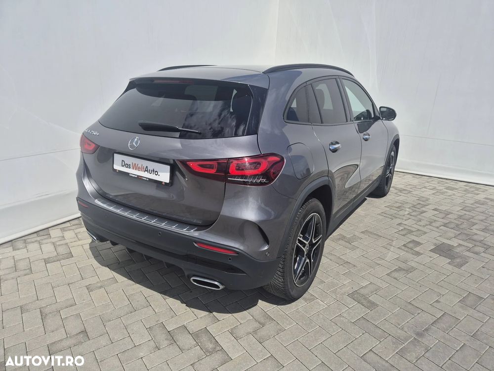 Mercedes-Benz GLA 250 e - 5