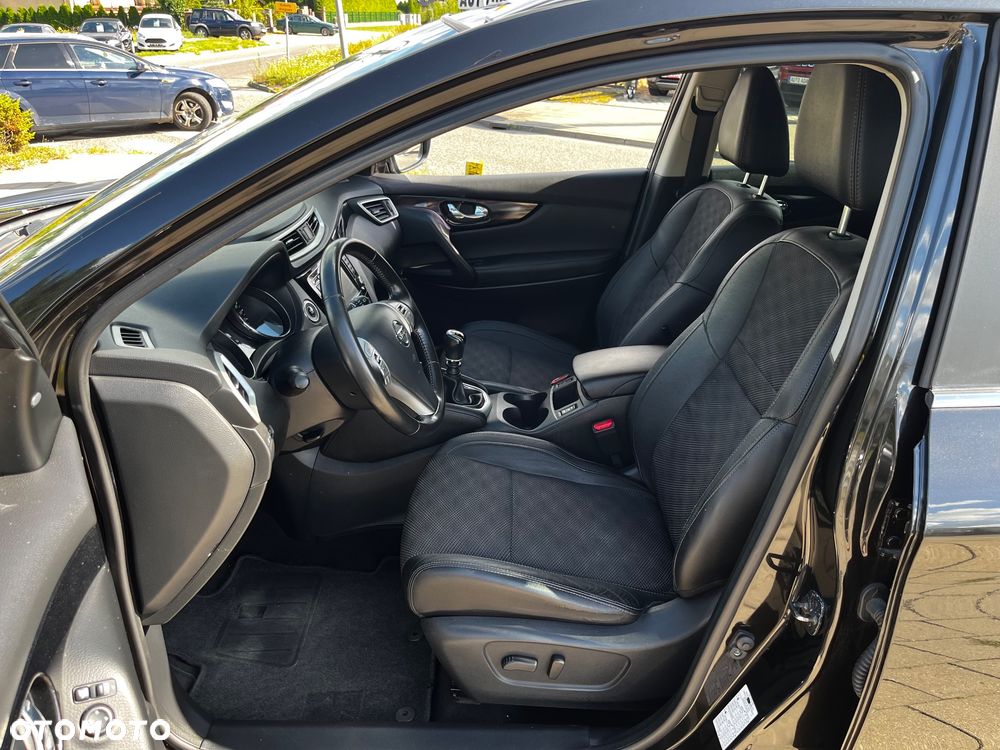 Nissan Qashqai 1.6 DCi ALL-MODE 4x4i TEKNA+ - 21