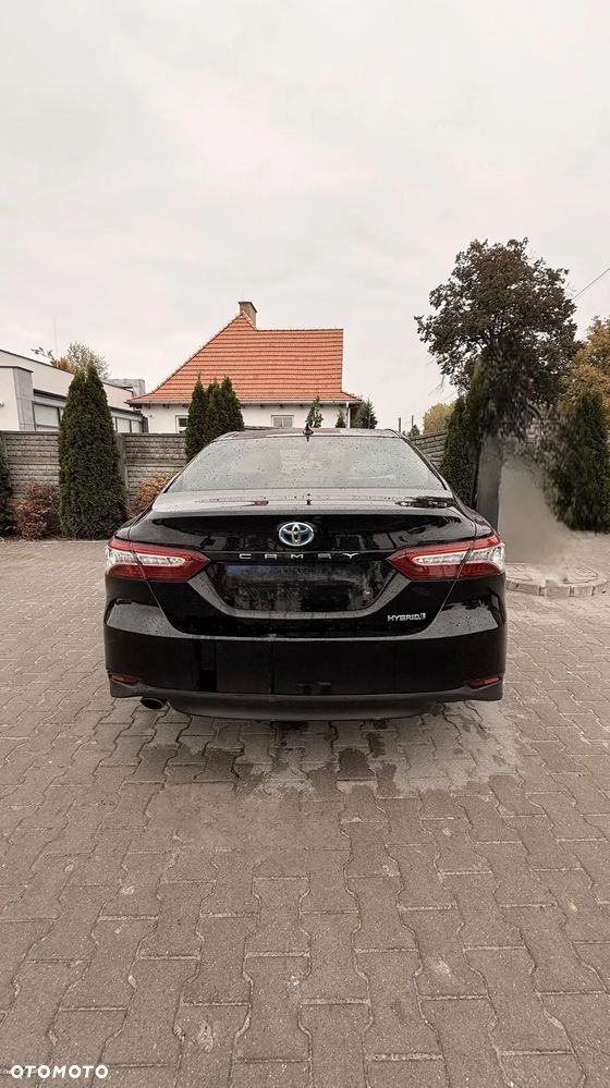 Toyota Camry 2.5 Hybrid Executive CVT - 6