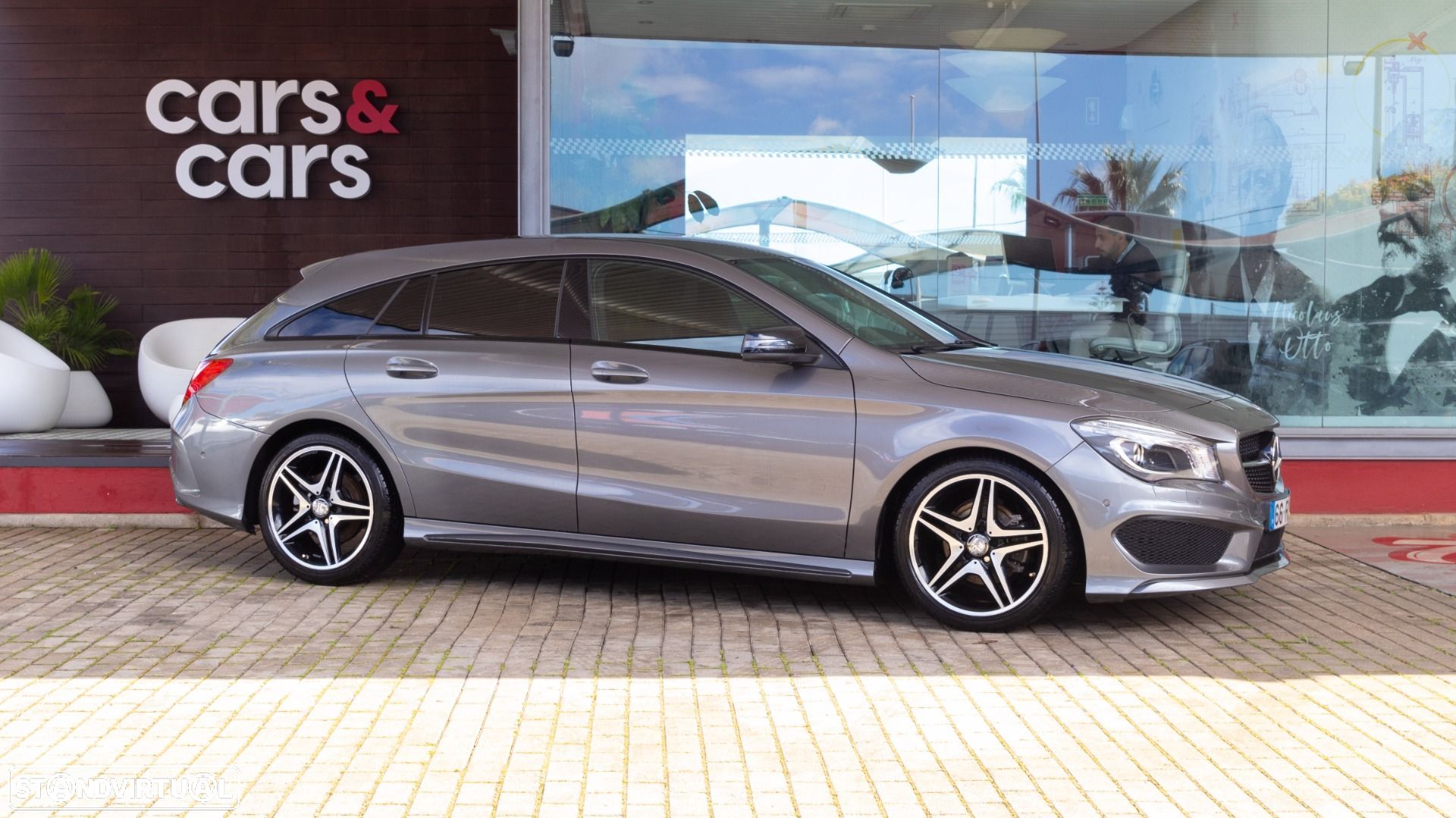 Mercedes-Benz CLA 180 d Shooting Brake AMG Line - 1