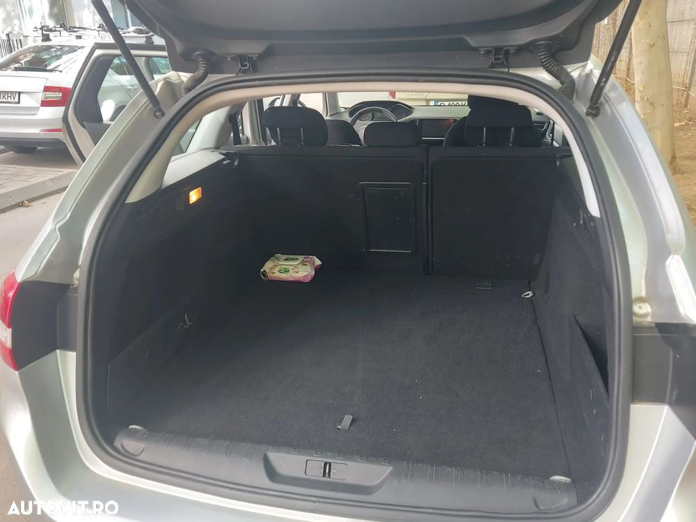 Peugeot 308 - 13