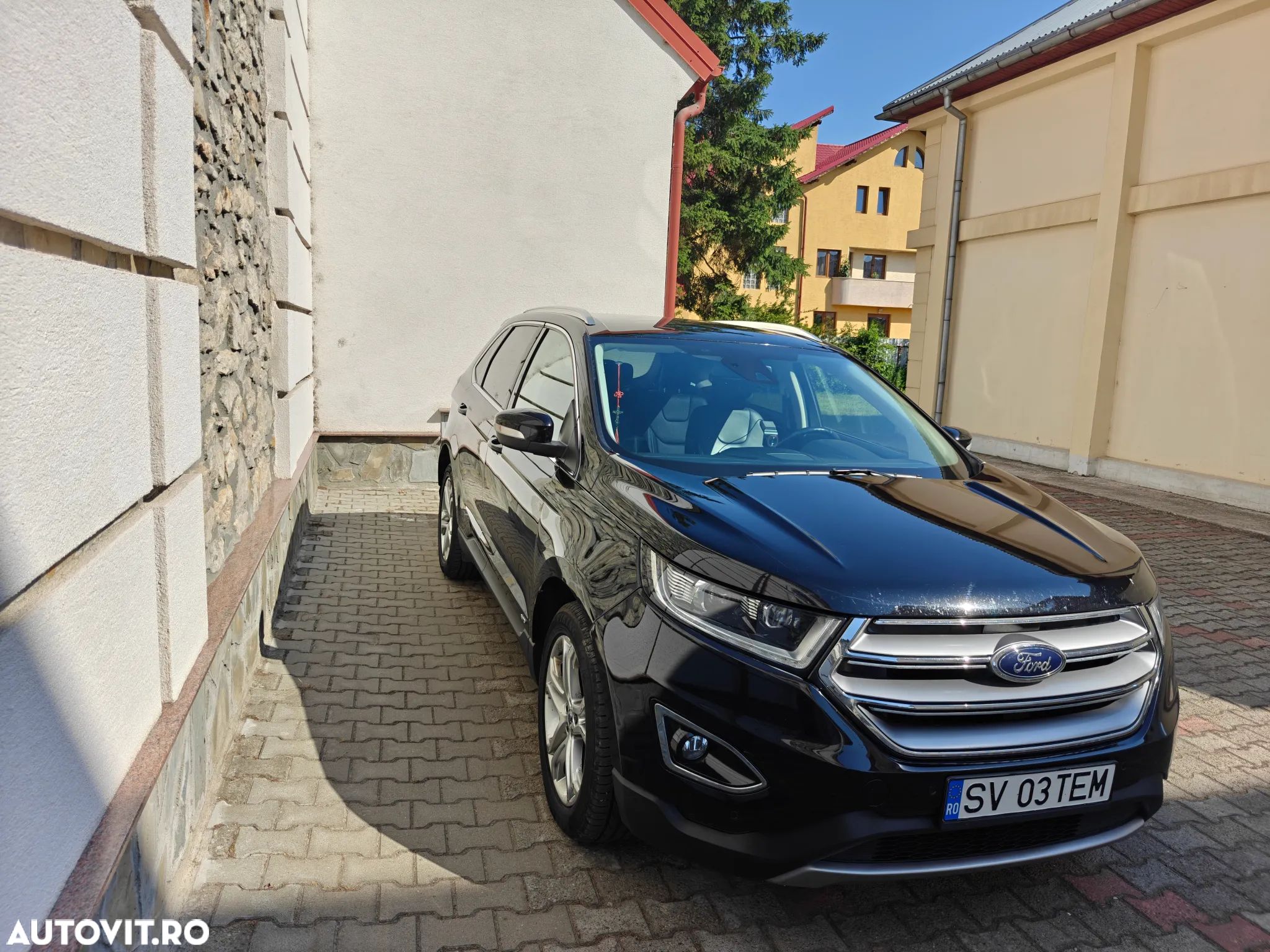 Ford Edge 2.0 TDCi Powershift Titanium - 1