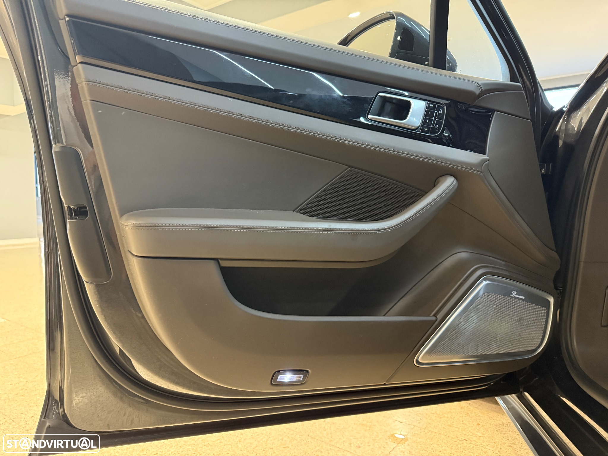 Porsche Panamera Sport Turismo 4S E-Hybrid - 6