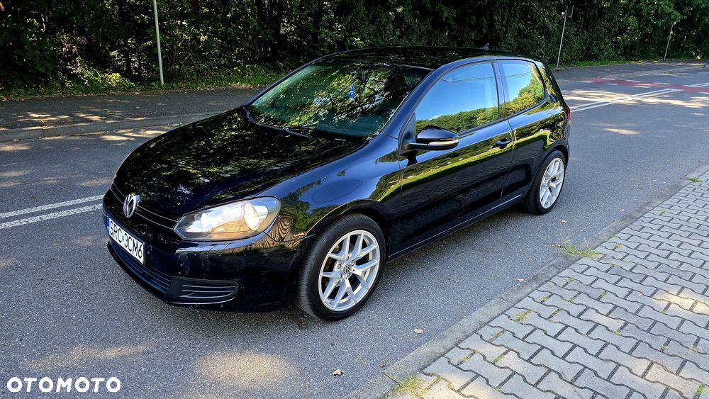 Volkswagen Golf - 6