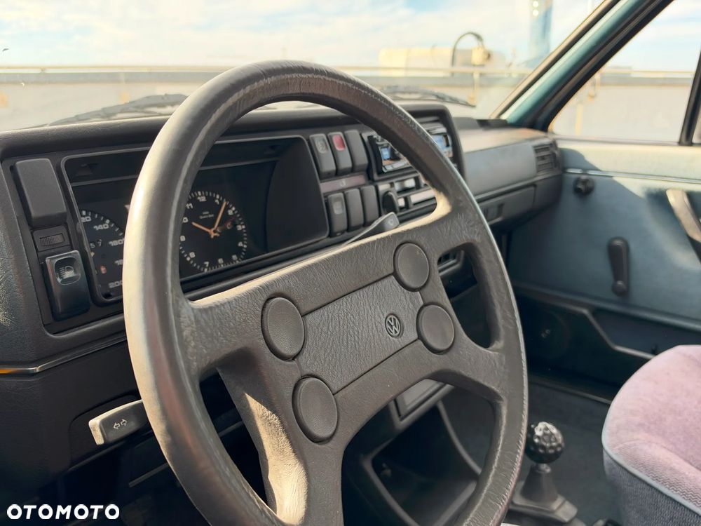 Volkswagen Jetta - 20