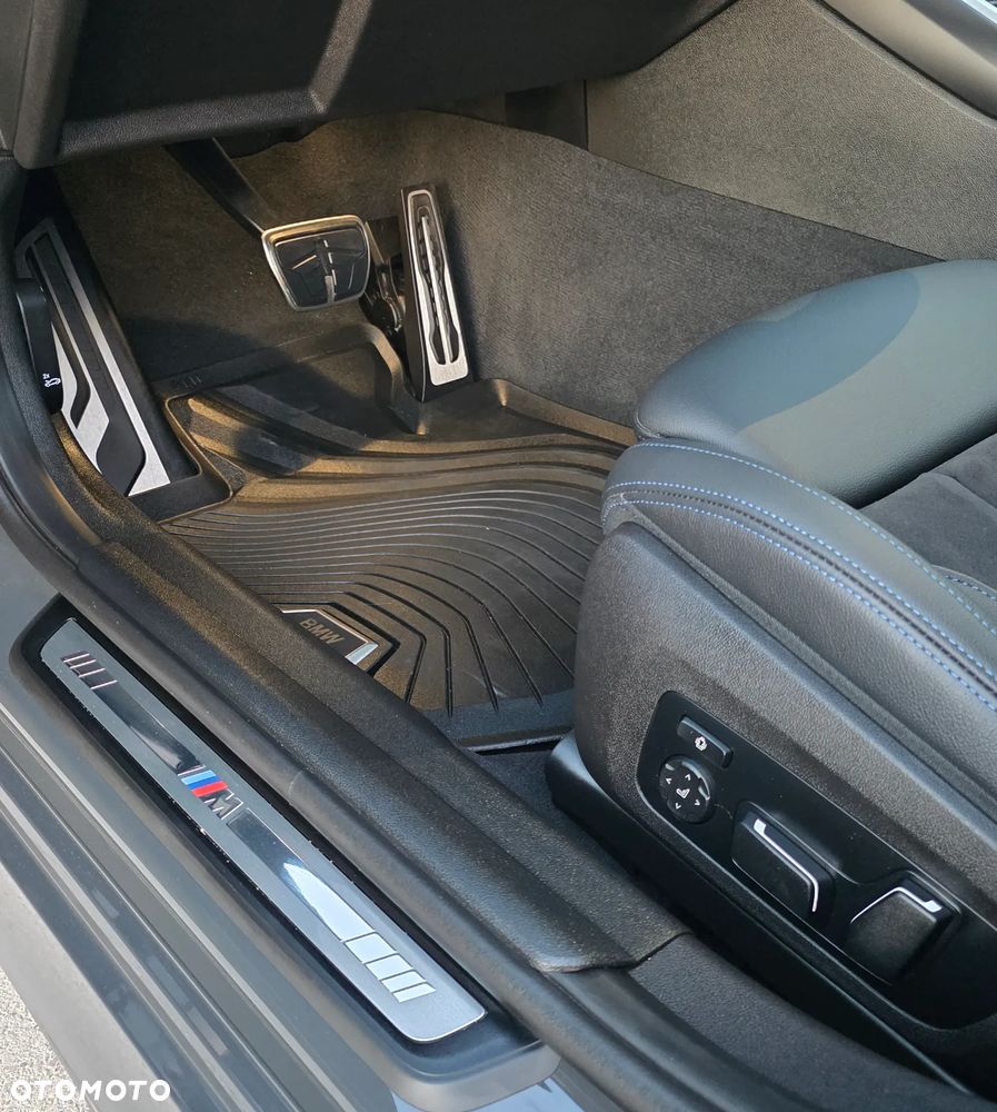 BMW Seria 3 330i xDrive M Sport - 31