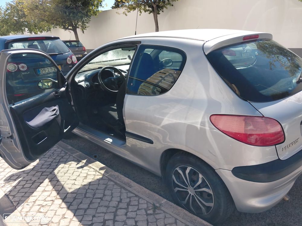 Peugeot 206 1.1 Color Line - 13