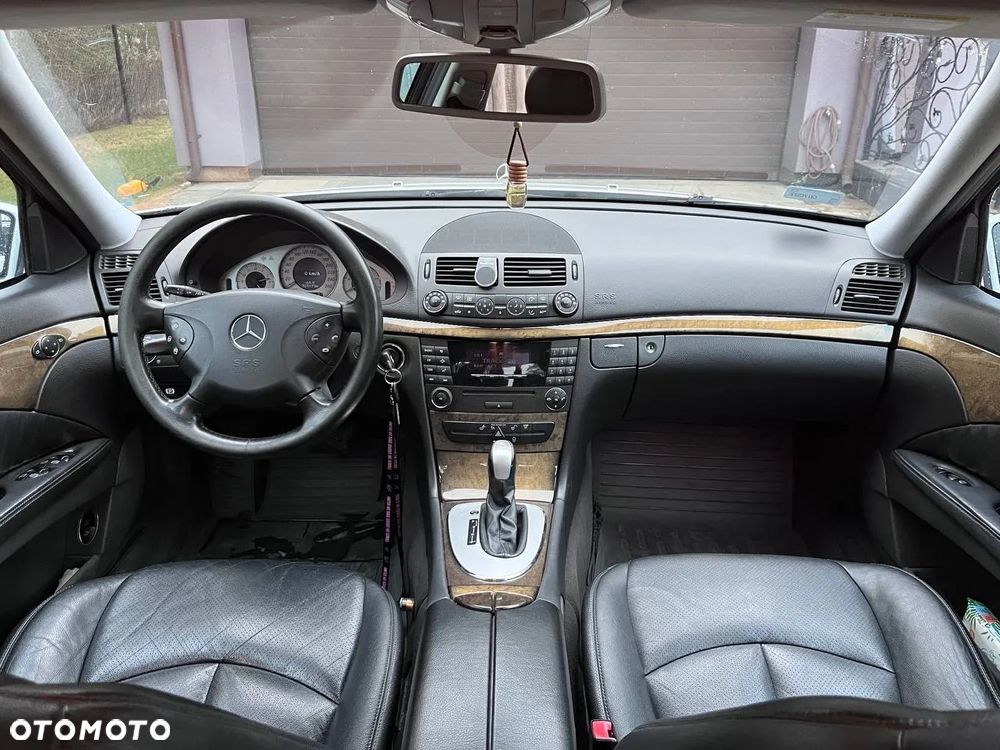 Mercedes-Benz Klasa E - 7