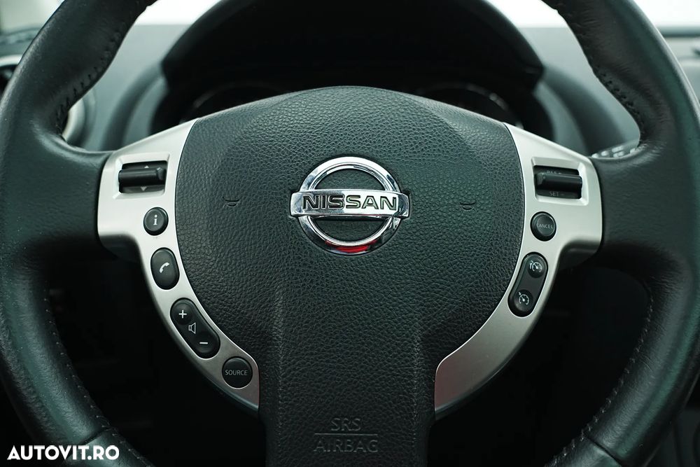 Nissan Qashqai 2.0 DCI DPF 4X4 Acenta SP - 29