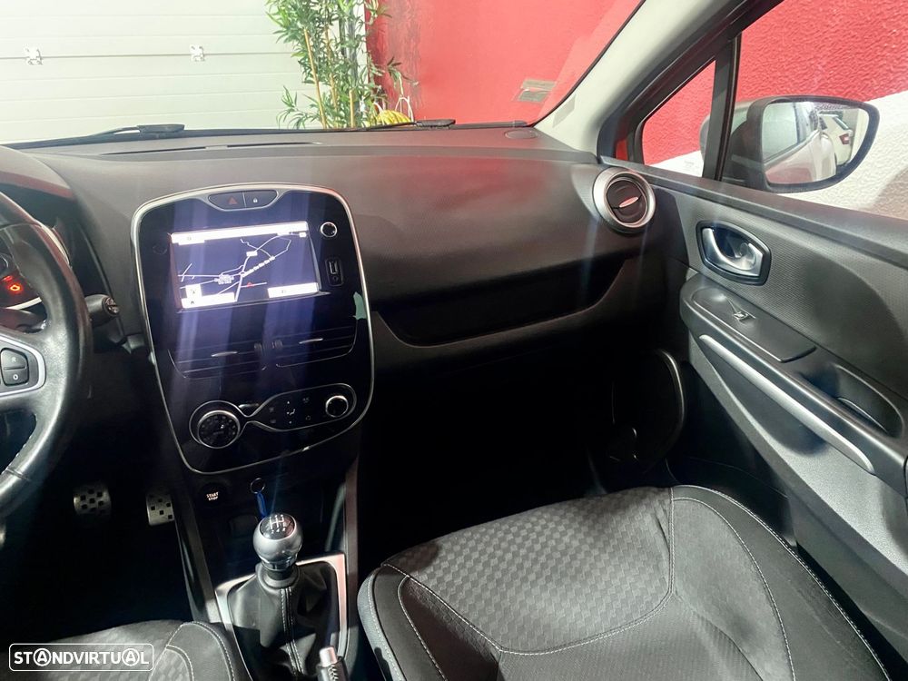 Renault Clio 0.9 TCE GT Line - 24