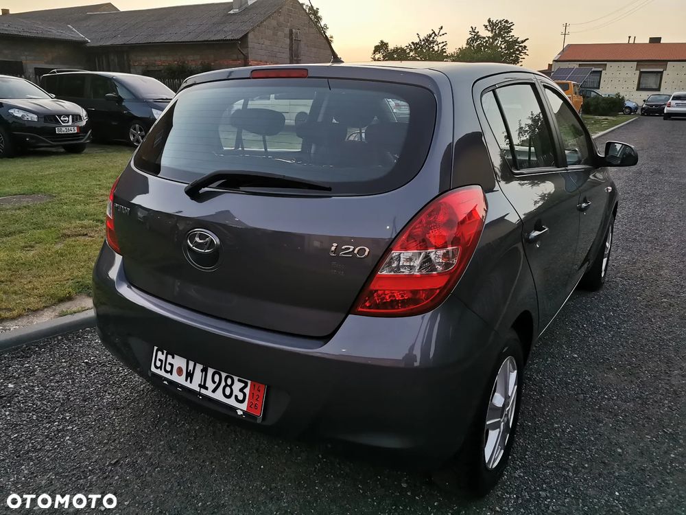 Hyundai i20 1.2 Comfort EU5 - 6