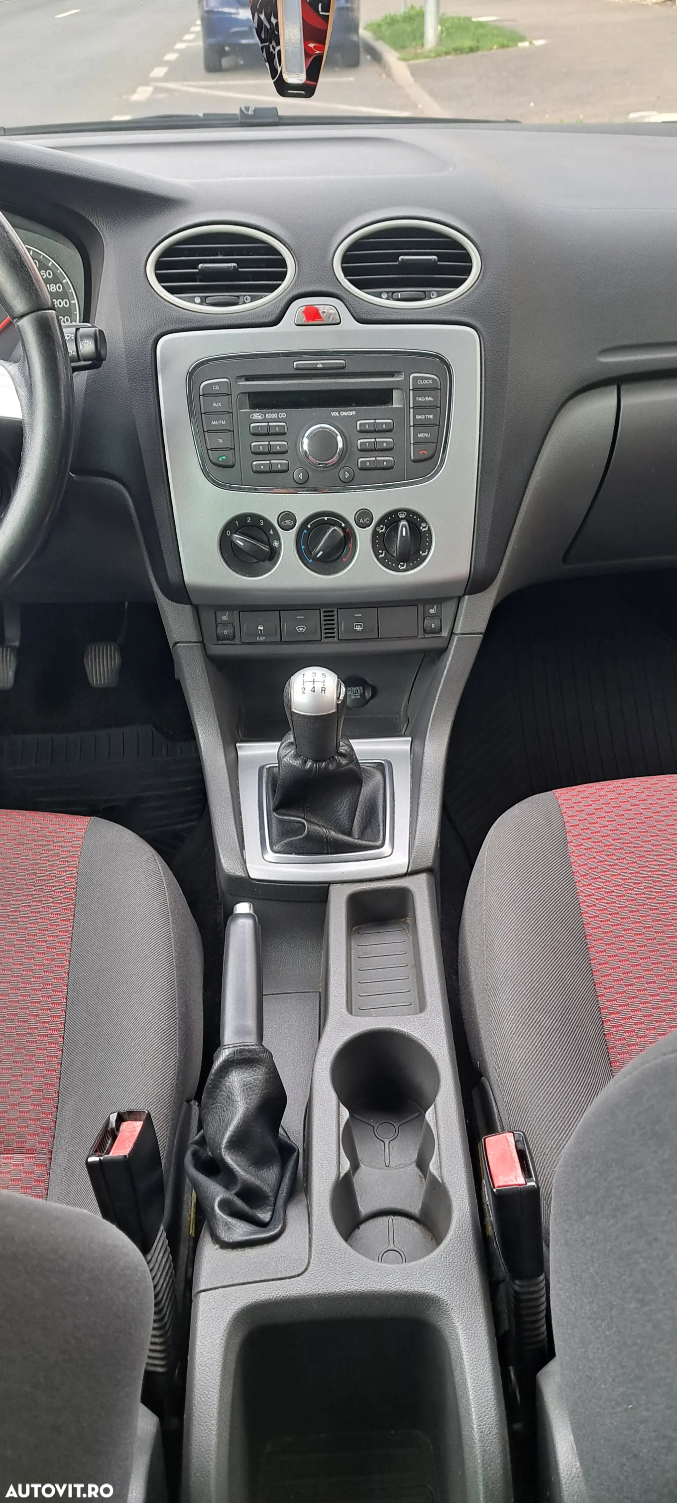 Ford Focus 1.6 TDCi Trend - 4