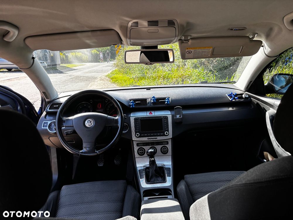 Volkswagen Passat 2.0 TDI Comfortline - 10