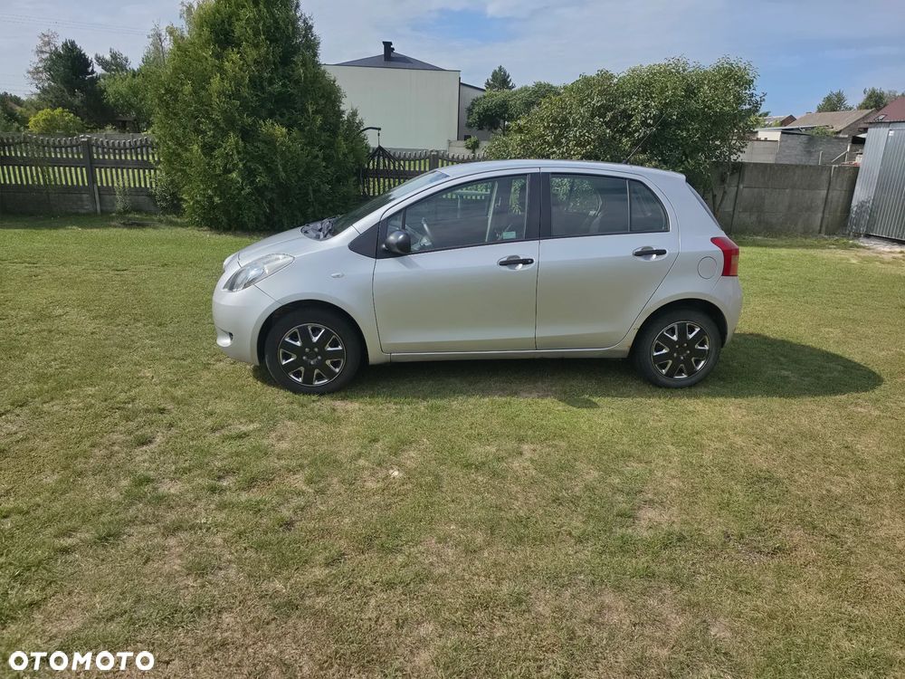 Toyota Yaris 1.0 Luna - 10