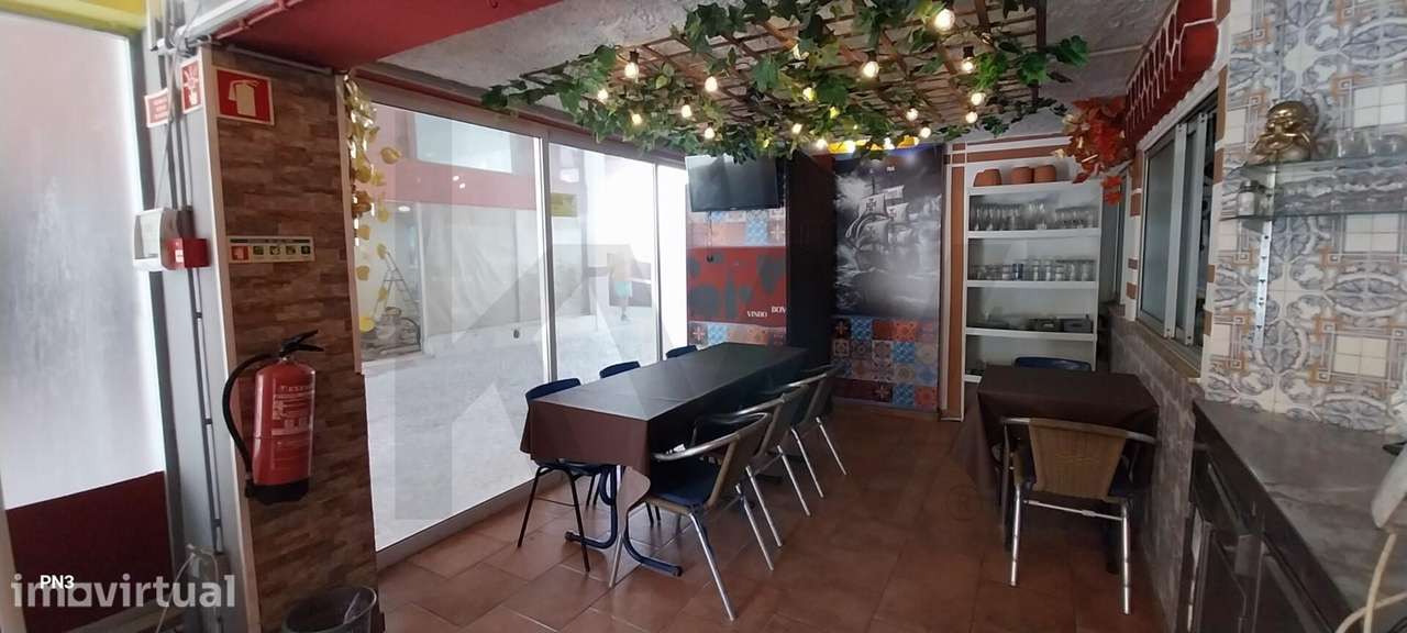 Churrasqueira Take Away na Zona Ribeirinha - Grande imagem: 5/25