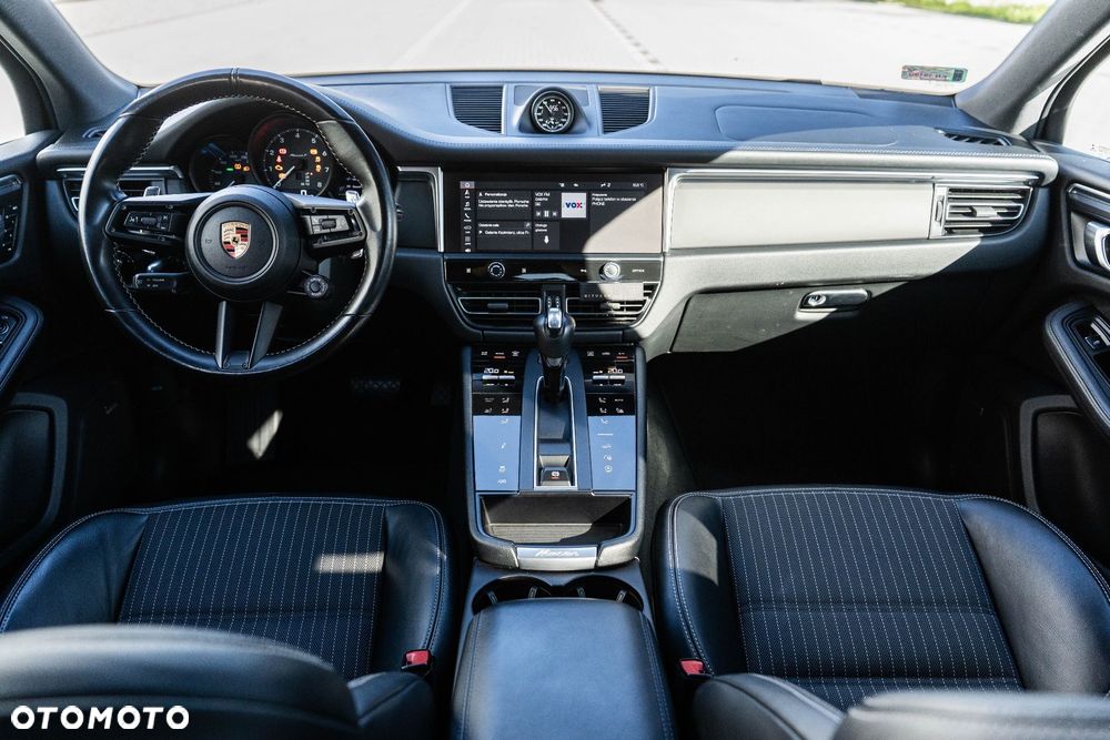 Porsche Macan T - 21