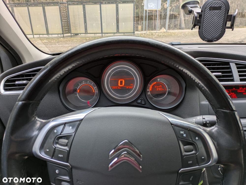 Citroën C4 1.6 HDi Attraction - 6