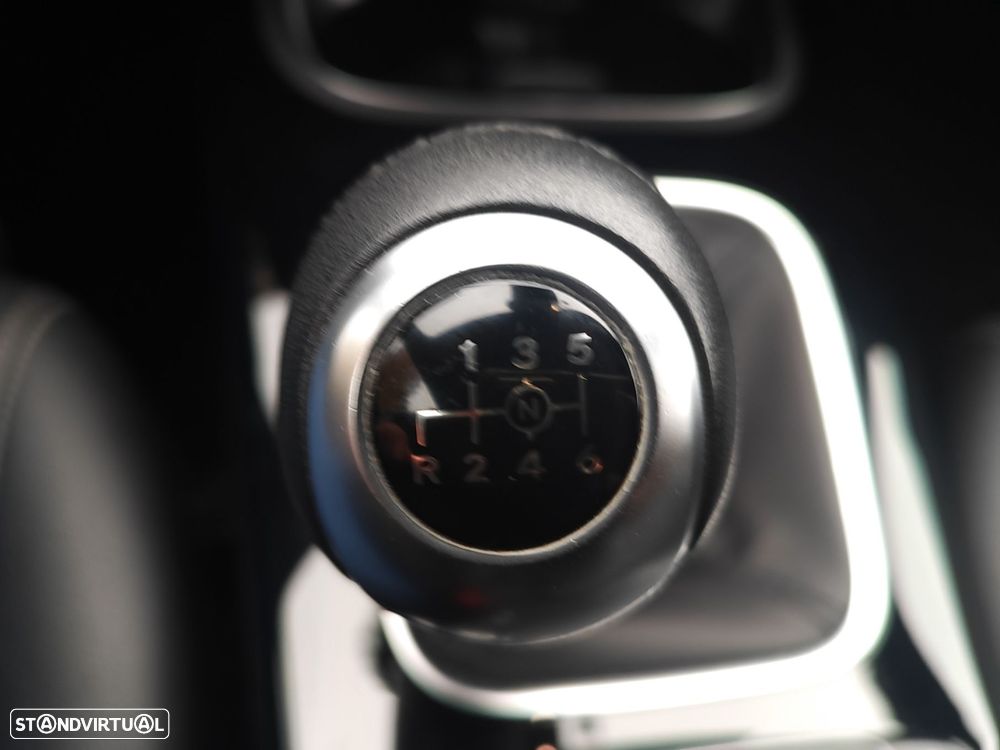 Mercedes-Benz A 180 d Business Solutions - 18