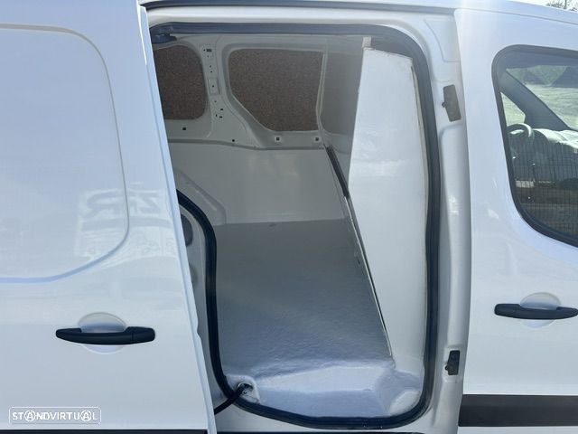 Citroën BERLINGO 3 LUGARES - 8