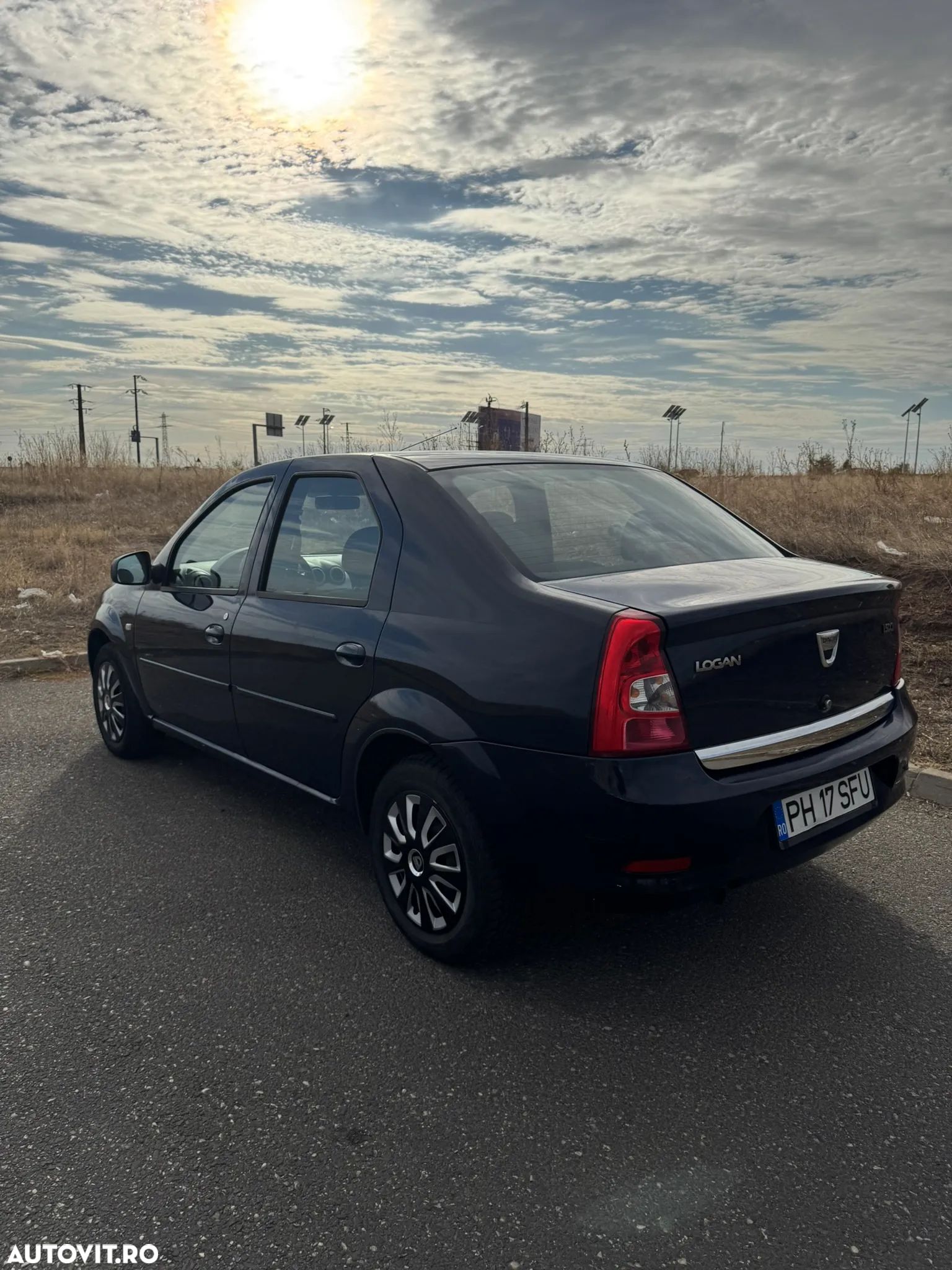 Dacia Logan - 1