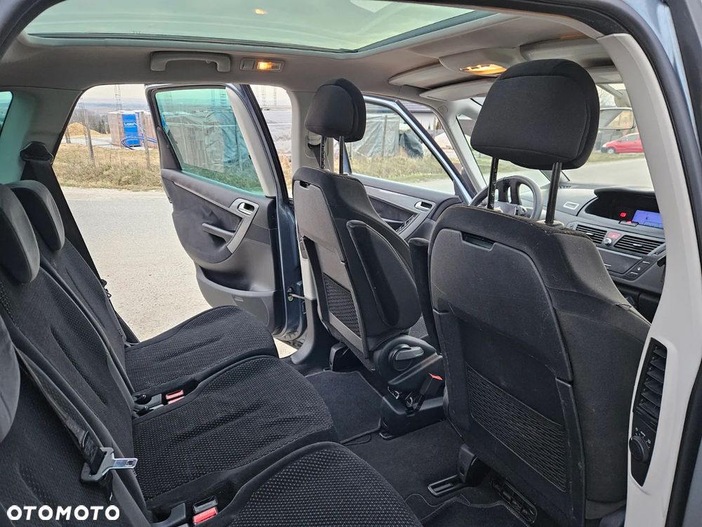 Citroën C4 Picasso 1.8 16V Style - 11