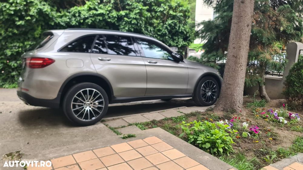Mercedes-Benz GLC - 1
