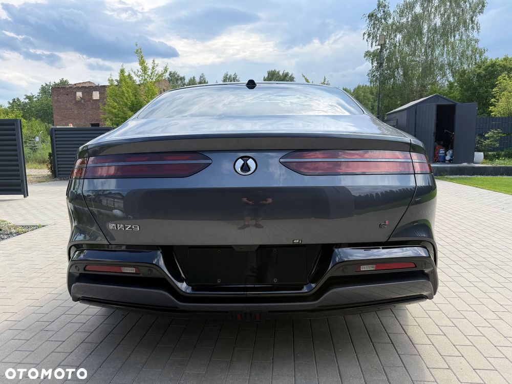 Denza Z9 - 6