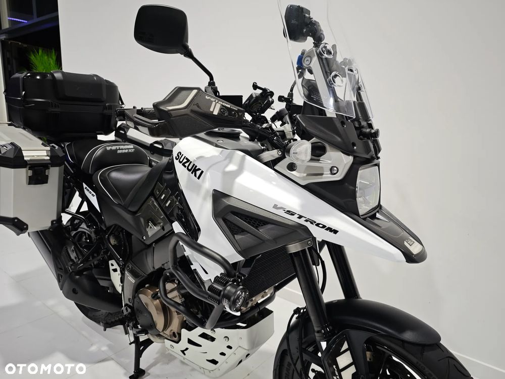 Suzuki V-STROM - 13