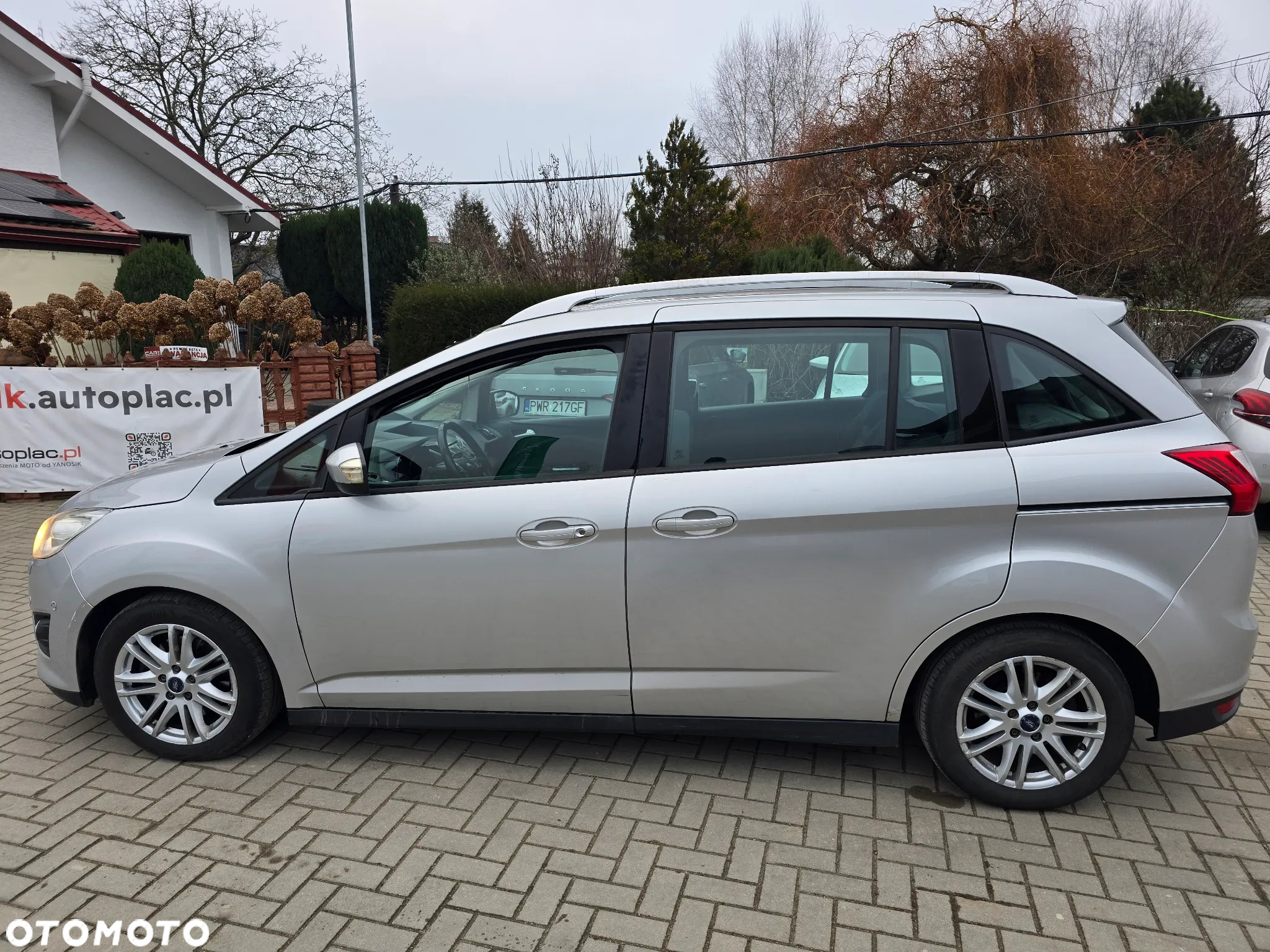Ford Grand C-MAX - 3