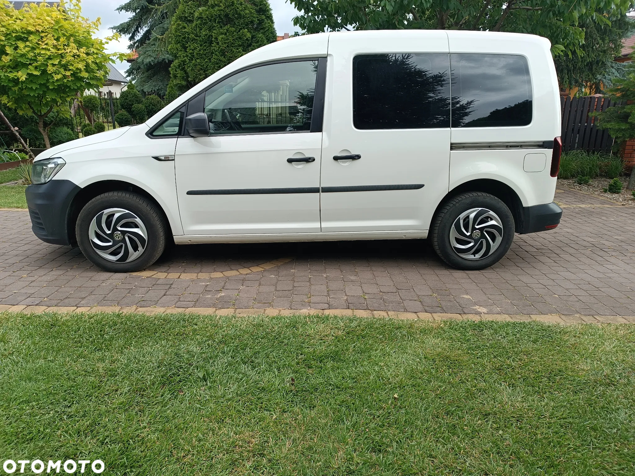 Volkswagen Caddy 2.0 TDI Comfortline - 3