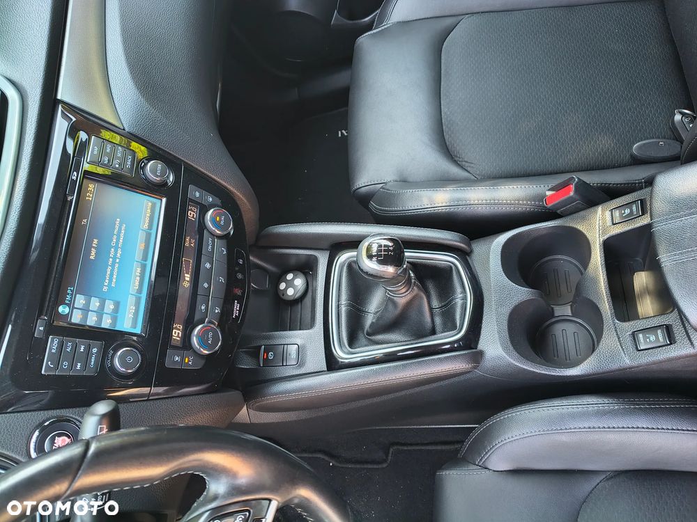 Nissan Qashqai 1.5 dCi Tekna - 9