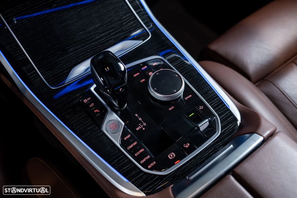 BMW X7 40 d xDrive Pack M - 30