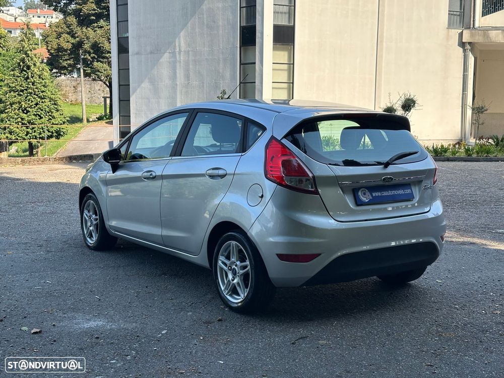 Ford Fiesta 1.5 TDCi Titanium - 16
