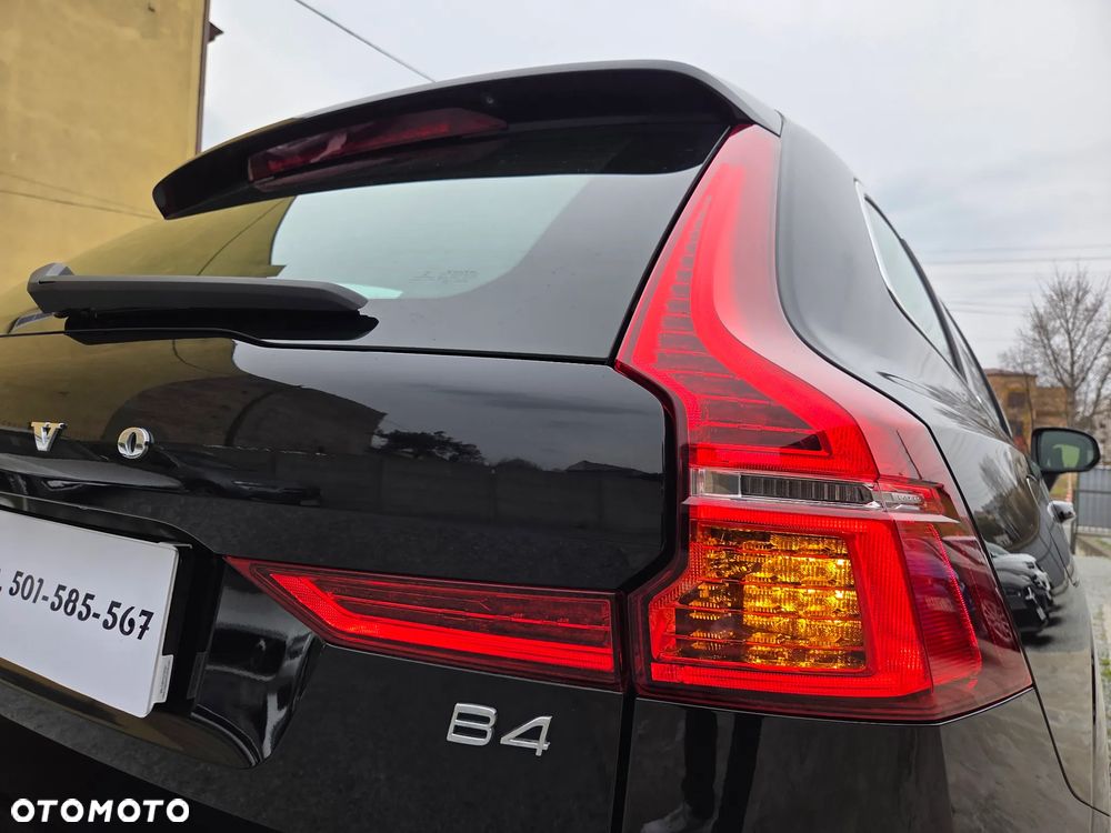 Volvo XC 60 D4 Momentum Pro - 33