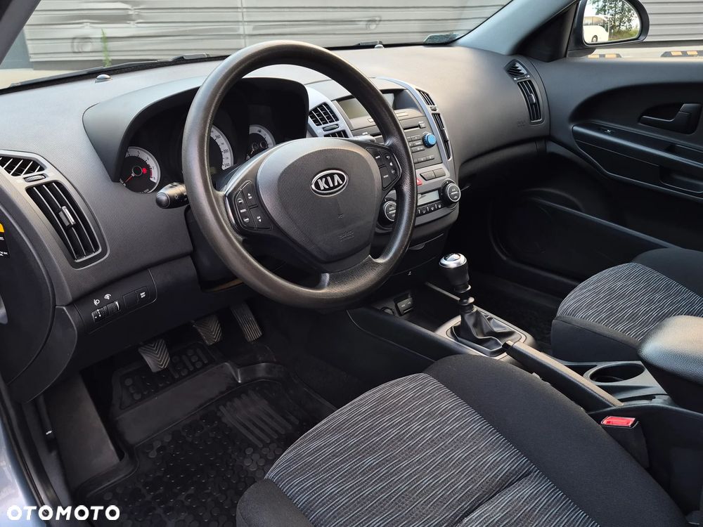 Kia Ceed 1.6 Optimum + - 14