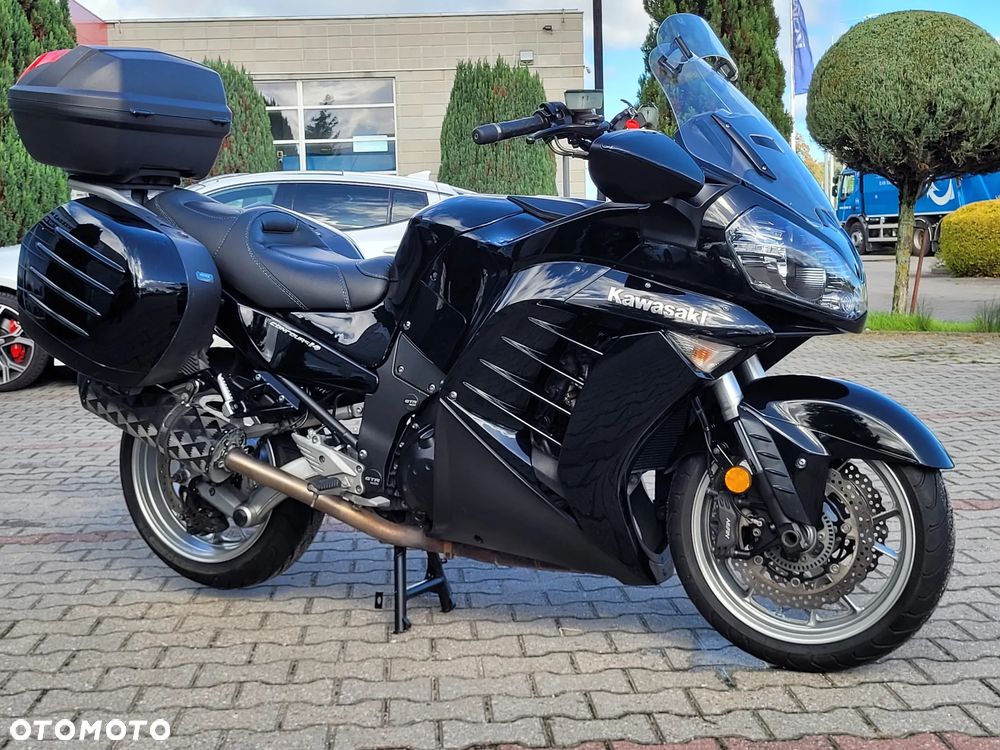Kawasaki GTR - 5