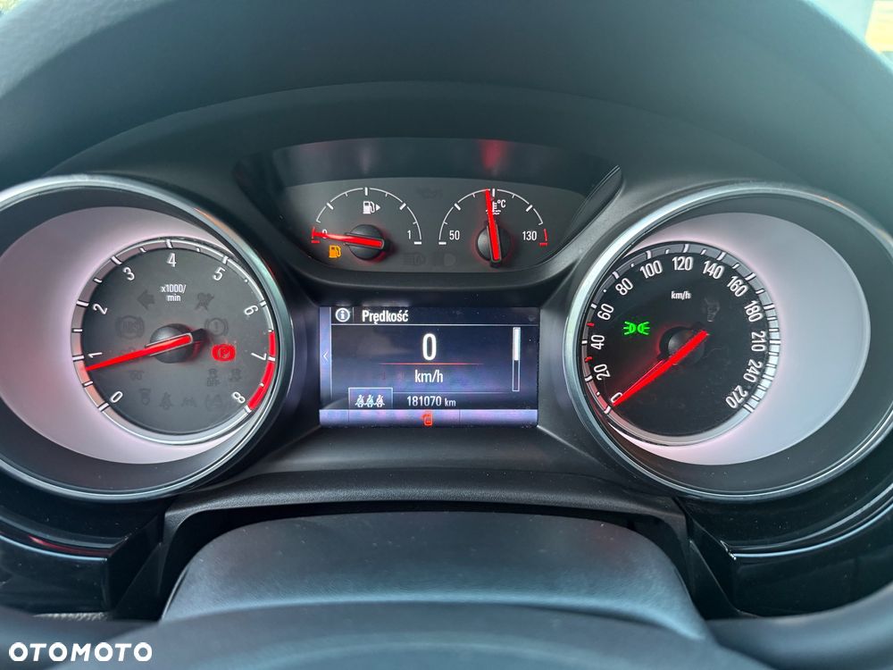 Opel Astra 1.4 Turbo Business - 32