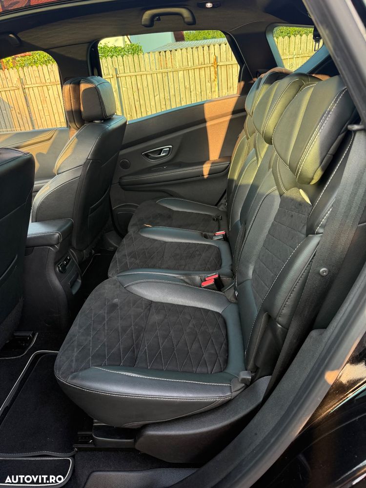 Renault Scenic BLUE dCi 120 EDC BLACK EDITION - 8
