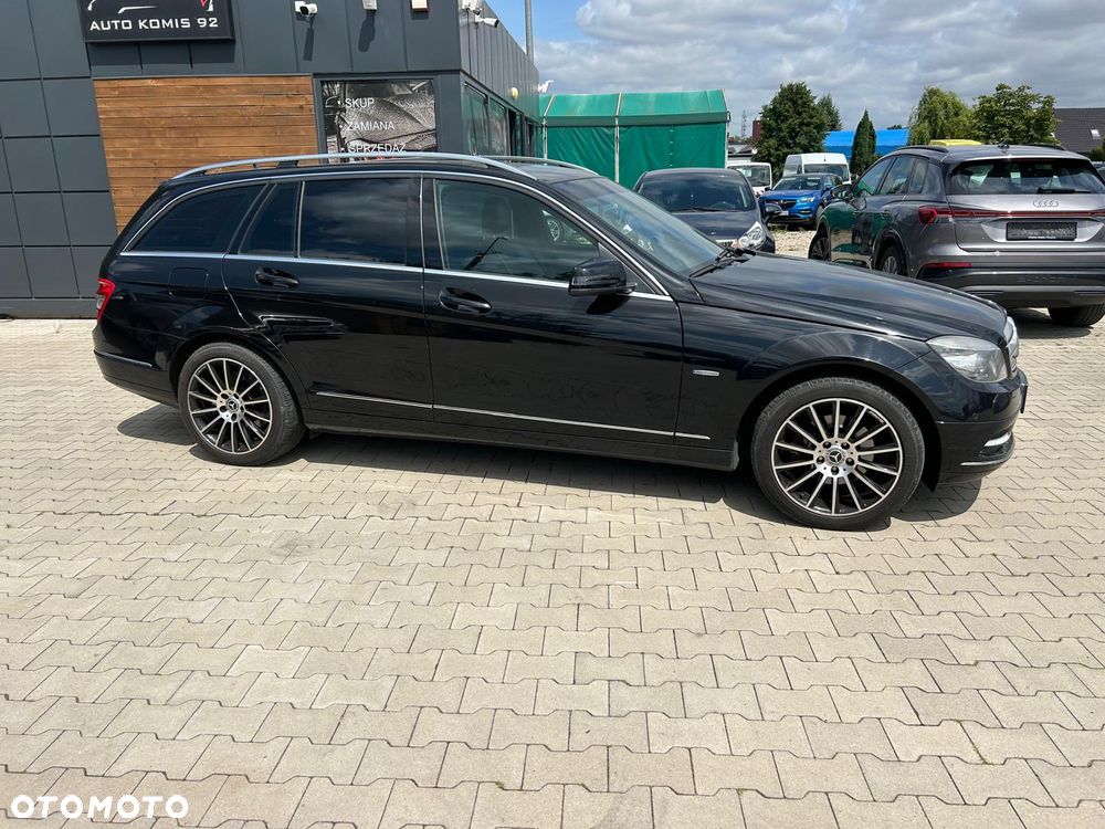 Mercedes-Benz Klasa C 220 CDI DPF (BlueEFFICIENCY) 7G-TRONIC - 4
