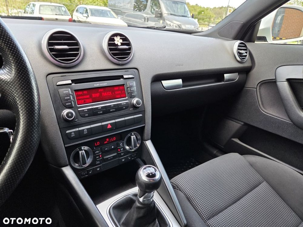Audi A3 Sportback 1.4 TFSI Attraction - 28