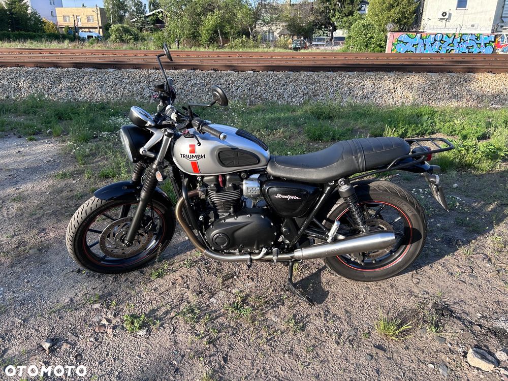 Triumph Street Twin - 2