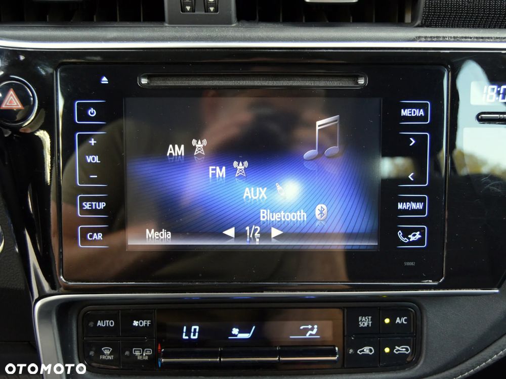 Toyota Auris Hybrid 135 Comfort - 14