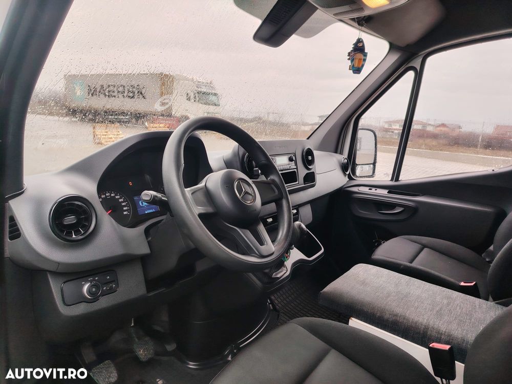 Mercedes-Benz SPRINTER 311 - 6
