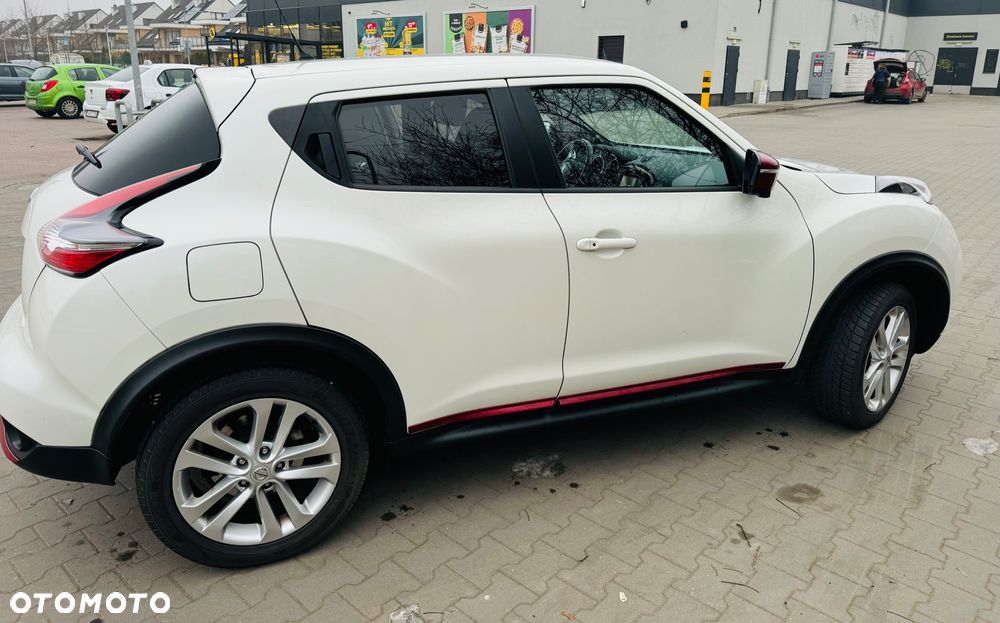 Nissan Juke 1.6 DIG-T N-Connecta 4WD Xtronic EU6 - 17