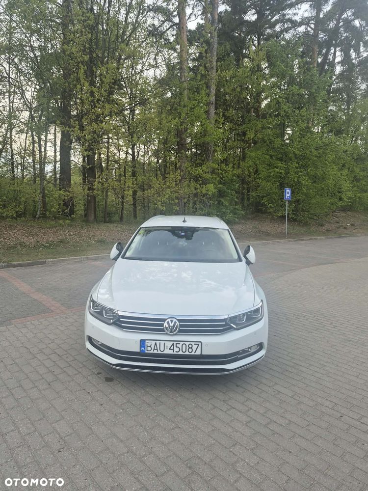 Volkswagen Passat 2.0 TDI (BlueMotion Technology) Highline - 13